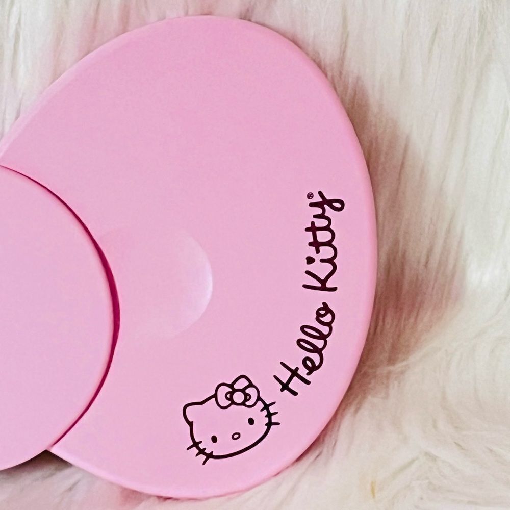 Hello Kitty Bow LED Compact Mirror Large - Picture 5 of 10